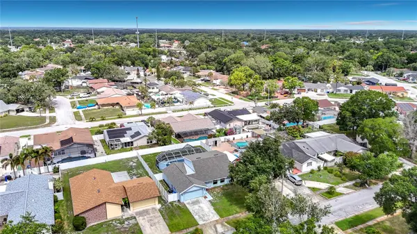 7010 COBBLEWOOD CT, Tampa, FL 33615