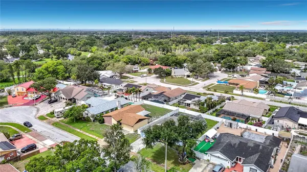 7010 COBBLEWOOD CT, Tampa, FL 33615