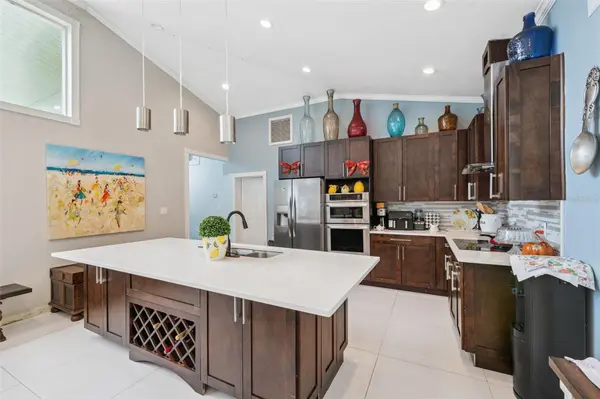 4527 REDCOAT DR, Wesley Chapel, FL 33543