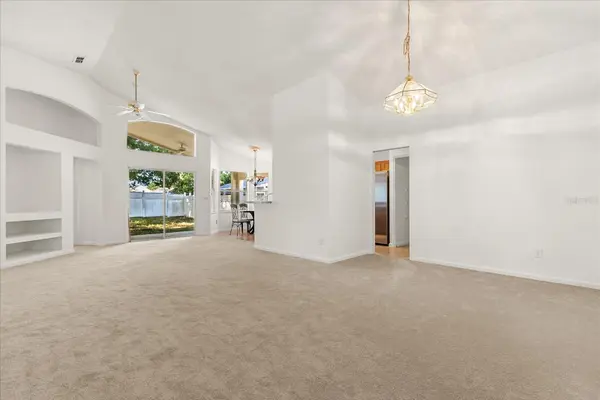 2831 WILSHIRE RD, Clermont, FL 34714