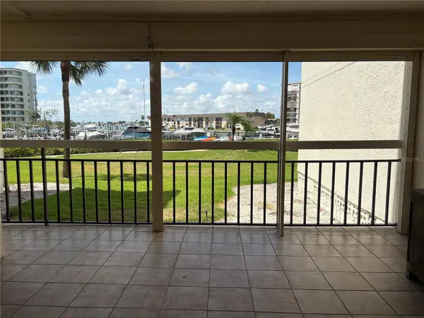 7907 SAILBOAT KEY BLVD S #105, South Pasadena, FL 33707
