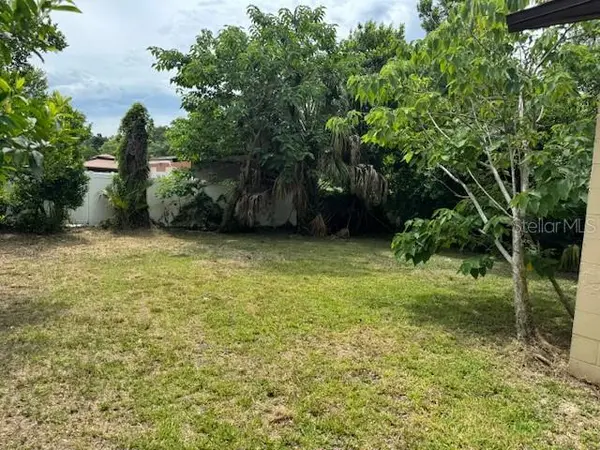 8609 N 13TH ST, Tampa, FL 33604
