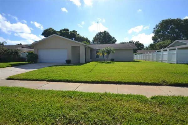 2357 WHITE OAK CIR, Clearwater, FL 33763
