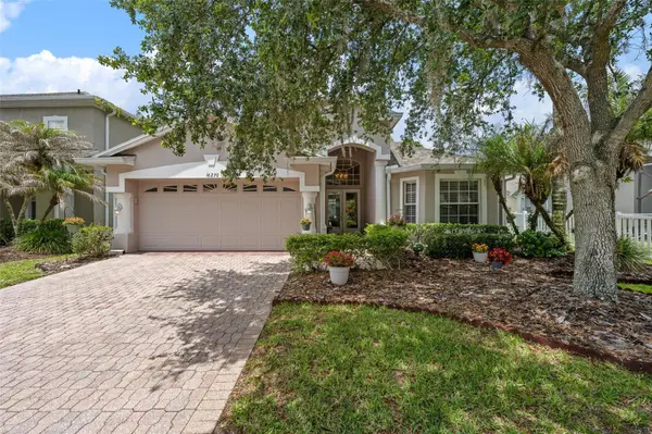 16230 NOTTINGHAM Pkwy, Tampa, FL 33647