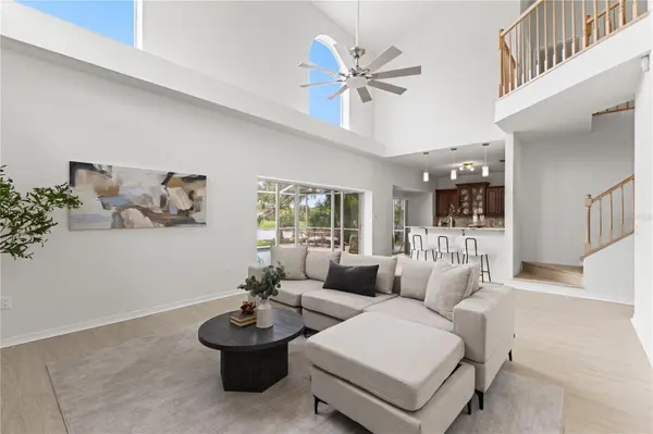 11503 WHISPERING HOLLOW DR, Tampa, FL 33635