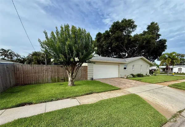 1853 PARADISE LN, Clearwater, FL 33756