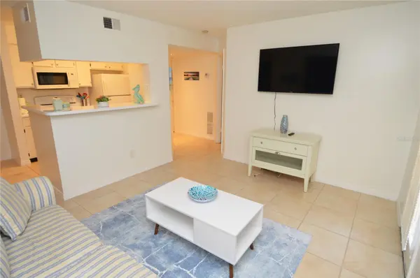 8625 MALLARD RESERVE DR #101, Tampa, FL 33614