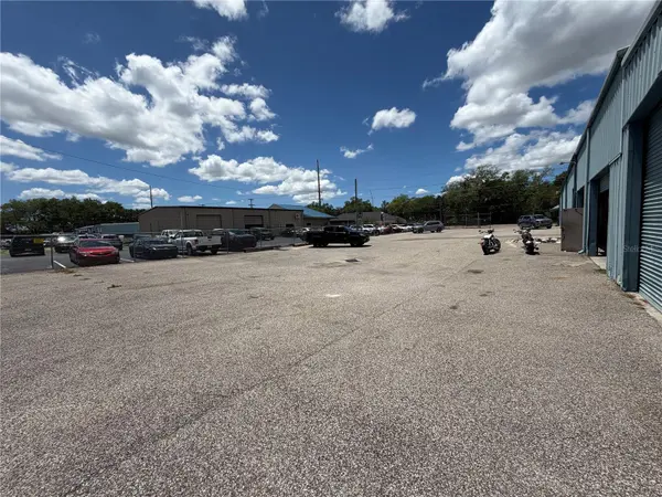 15921 N FLORIDA AVE, Lutz, FL 33549