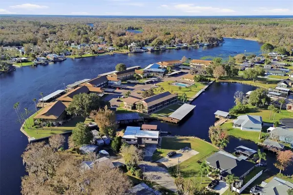 1640 JUNO TRL #101H, Astor, FL 32102