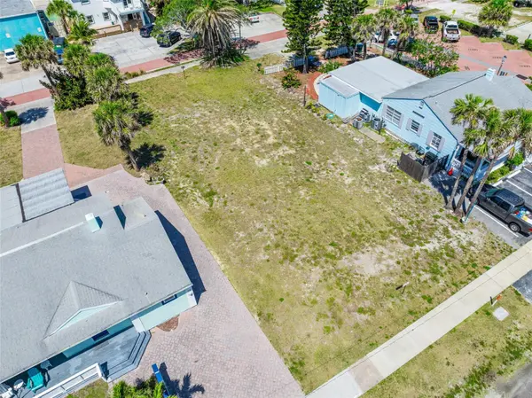 118 N ATLANTIC, Cocoa Beach, FL 32931