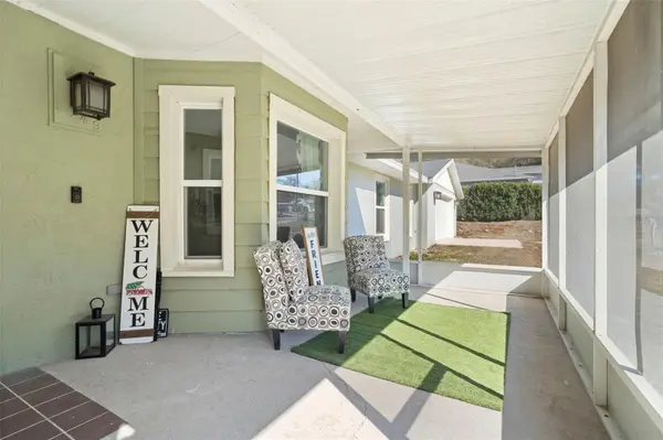 1049 W NEW YORK AVE, Orange City, FL 32763