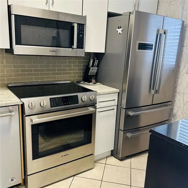145 N HALIFAX AVE #405, Daytona Beach, FL 32118
