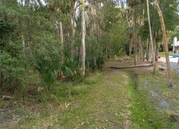 E PARK TRL, Deltona, FL 32725