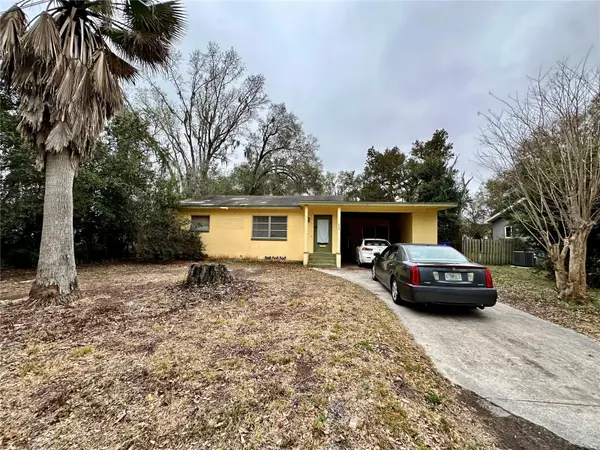 424 W HOGLE AVE, Deland, FL 32720