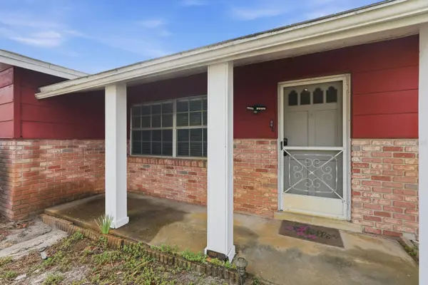 1317 N SHANGRI LA DR, Daytona Beach, FL 32119