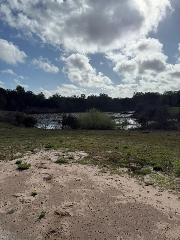 1043 HAZEN RD, Deland, FL 32720