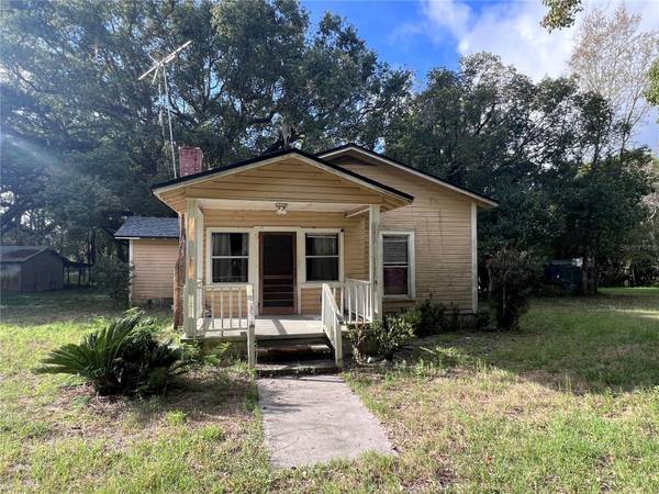 177 E 3RD AVE, Pierson, FL 32180