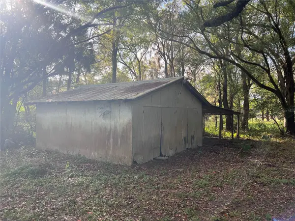 177 E 3RD AVE, Pierson, FL 32180