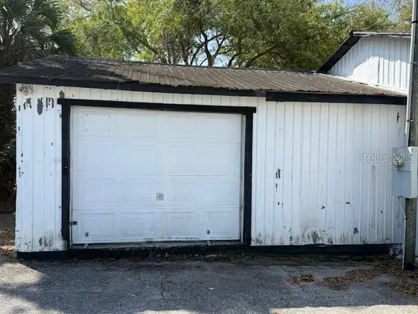 323 N DELAWARE AVE #9, Deland, FL 32720