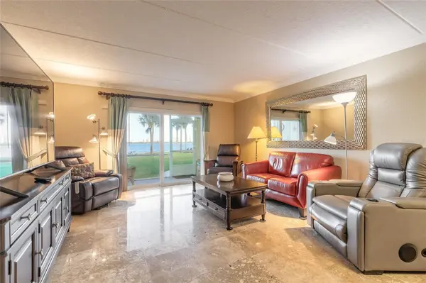 3131 S RIDGEWOOD AVE #101, South Daytona, FL 32119