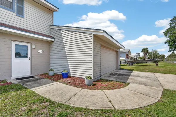 1238 SUWANEE RD, Daytona Beach, FL 32114