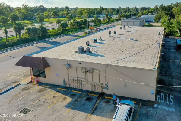 1396 N NOVA RD, Daytona Beach, FL 32117