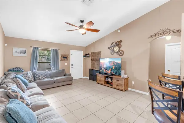 1845 6TH AVE, Deland, FL 32724