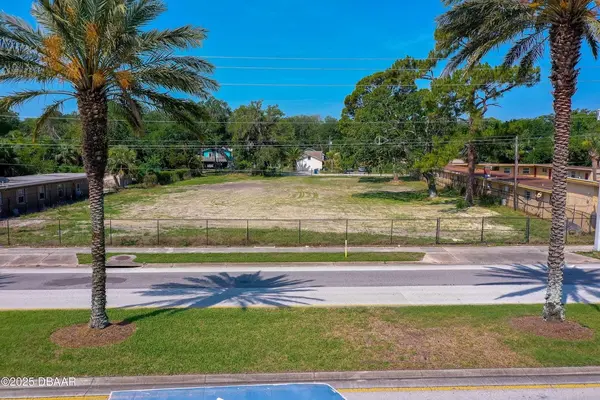 670 S YONGE ST, Ormond Beach, FL 32174