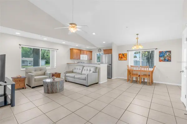 545 WAYNE AVE, New Smyrna Beach, FL 32168