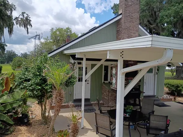 1403 BLACKWELDER RD, De Leon Springs, FL 32130