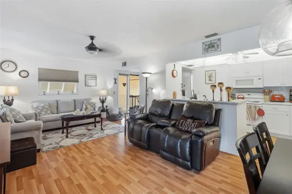 120 HIBISCUS WOODS CT #9B, Deltona, FL 32725