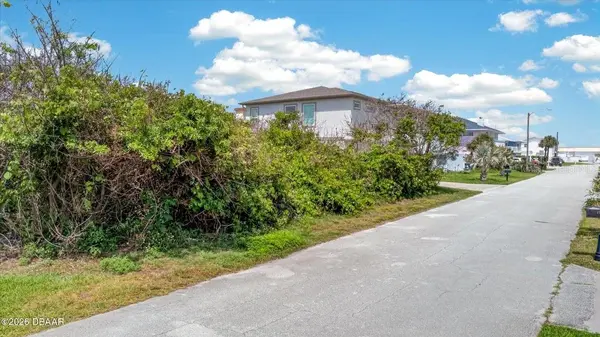 28 OCEAN BREEZE CIR, Ormond Beach, FL 32176