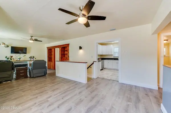 243 N PENINSULA DR, Daytona Beach, FL 32118