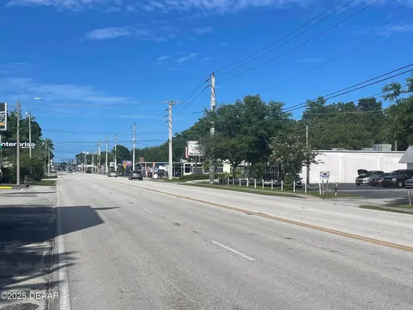 833 MASON AVE, Daytona Beach, FL 32117