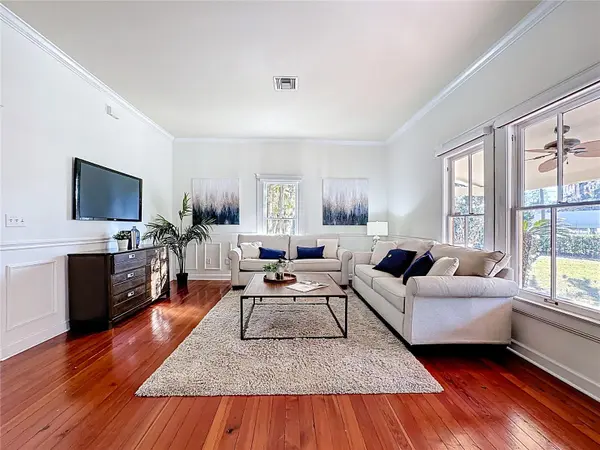 1148 N GRANDVIEW ST, Mount Dora, FL 32757