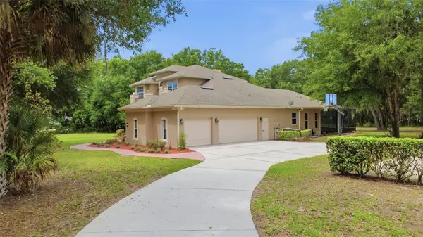 530 N BLUE LAKE AVE, Deland, FL 32724