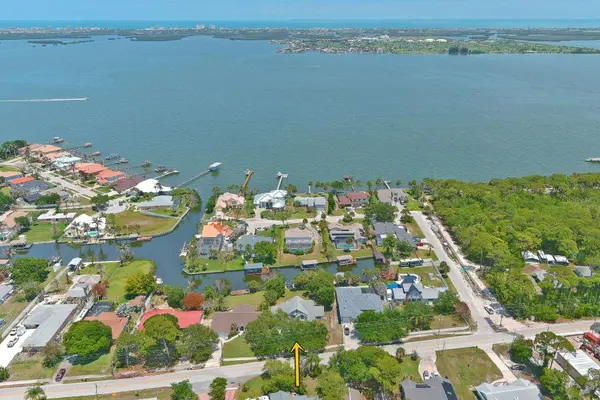 2080 NEWFOUND HARBOR DR, Merritt Island, FL 32952