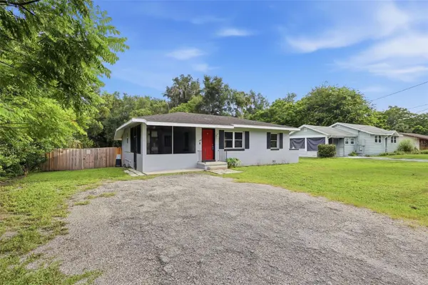 320 W GRAVES AVE, Orange City, FL 32763