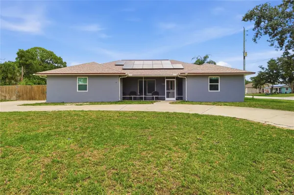 602 LAKE DR, Sebastian, FL 32958