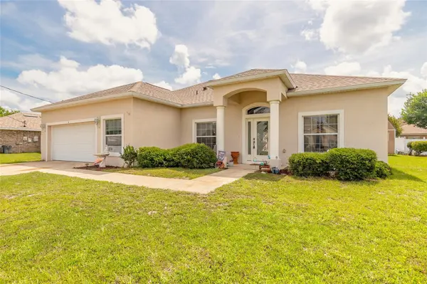 8 LAMOYNE LN, Palm Coast, FL 32137