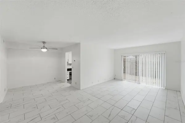424 WINDMEADOWS ST #424, Altamonte Springs, FL 32701