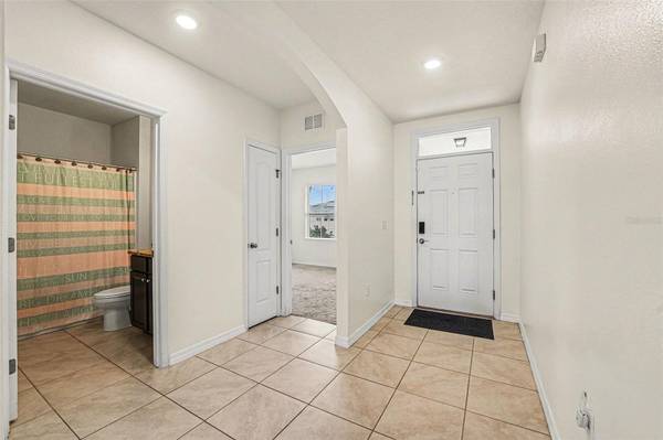 3180 COUNTRY CLUB CIR, Winter Haven, FL 33881
