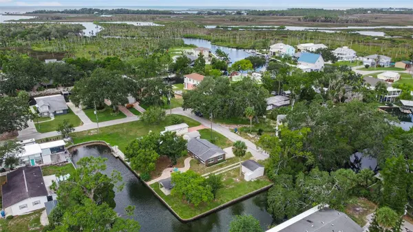 5411 TEAL DR, Weeki Wachee, FL 34607