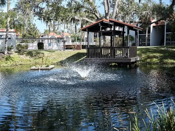 3249 BENEVA RD #204, Sarasota, FL 34232