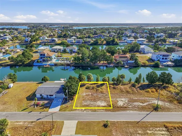 3318 GARDENIA DR, Hernando Beach, FL 34607