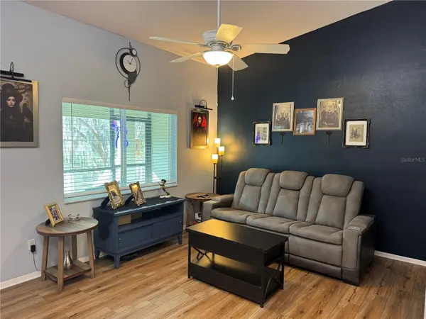 1775 CUPECOY CIR #4, Lutz, FL 33558