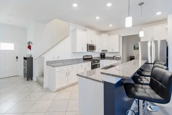 8241 CORNER PINE WAY, New Port Richey, FL 34655