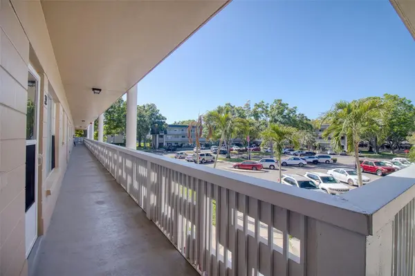2436 RHODESIAN DR #32, Clearwater, FL 33763