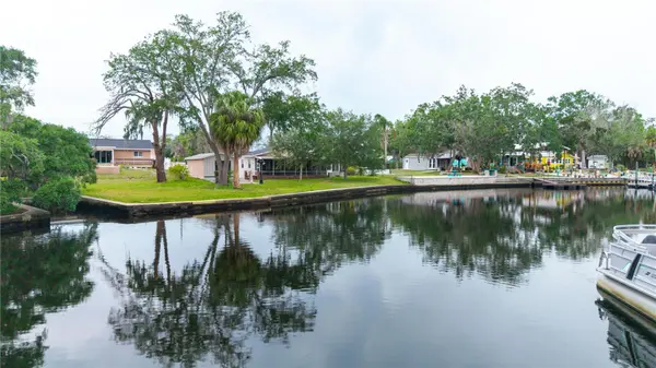 5822 RIVER RD, New Port Richey, FL 34652