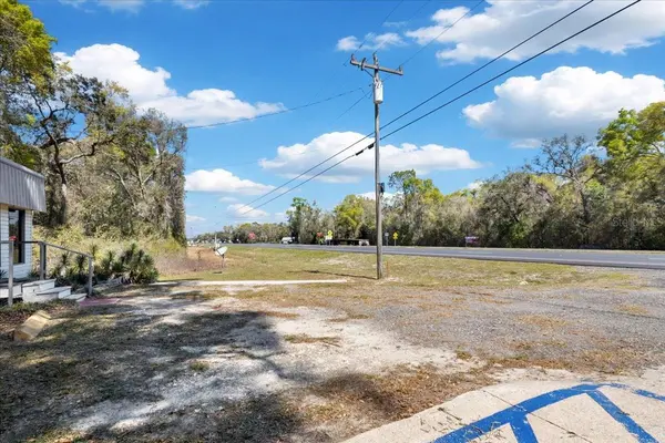 16648 NW US HIGHWAY 19, Trenton, FL 32693